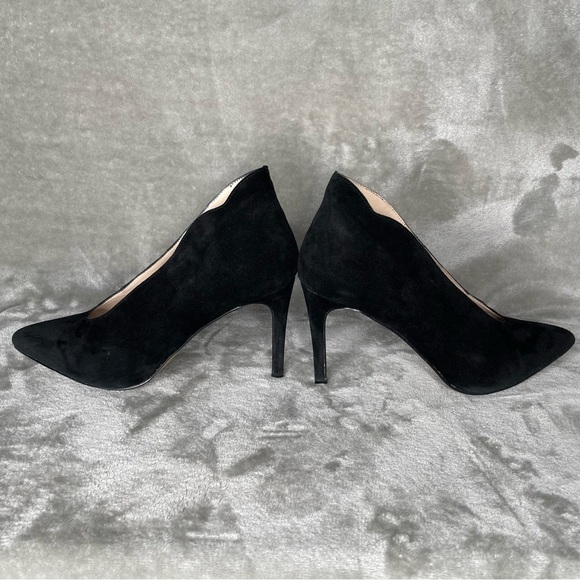 Neiman Marcus Leana Black Kid Suede Almond Toe Pump Heels Size 9 - Picture 7 of 9
